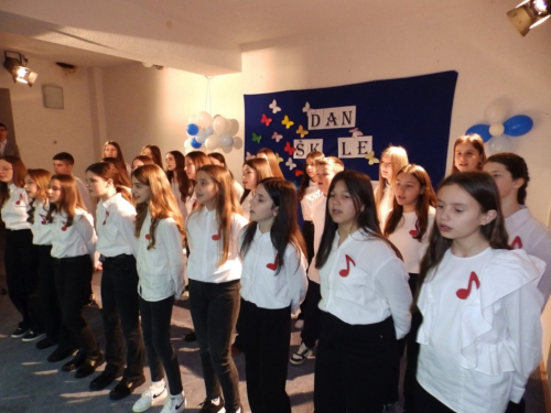 FOTO: Svečano obilježen dan OŠ fra Jeronima Vladića Ripci