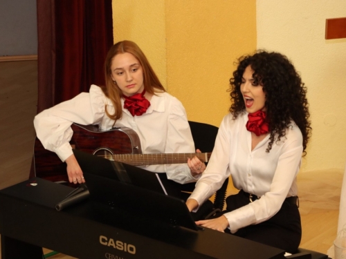 Vokalna skupina ''Fortissimo'' predstavila se ramskoj publici