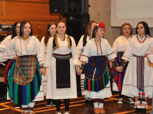 FOTO: 8. susret iseljenih župljana župe Uzdol u Innsbrucku