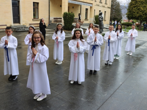 FOTO: Prva pričest u župi Rama-Šćit