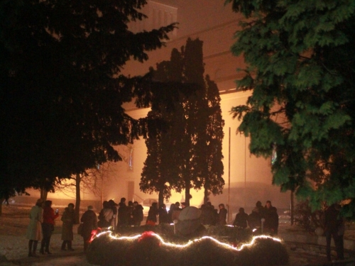 Upaljena prva adventska svijeća u Bugojnu
