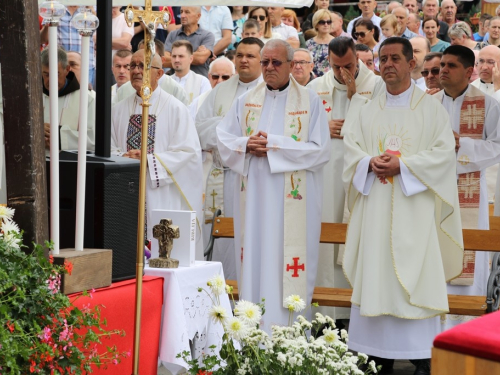 FOTO: Mlada misa vlč. Josipa Papka u župi Prozor