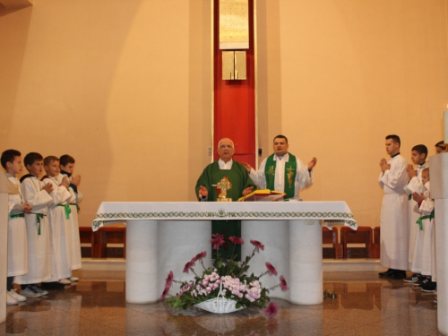 FOTO: Primanje novih članova u Društvo Prijatelja Maloga Isusa