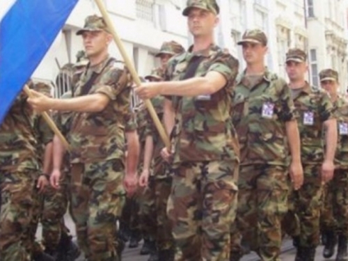 Hrvatska vraća vojni rok: Služio bi se mjesec dana, mogu se prijaviti i djevojke