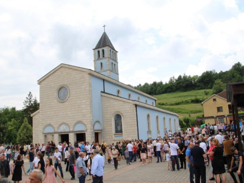 FOTO: Vanjska proslava patrona župe Prozor