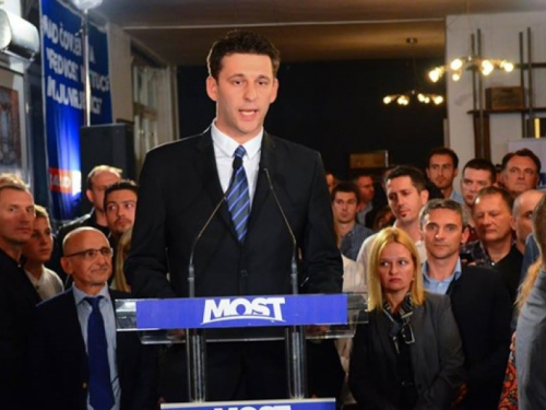 Most demantira Prgometa: Petrov nije znao da se sastaje s Milanovićem!