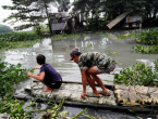 Tajfun poharao Filipine, najmanje 200 mrtvih, 140 nestalih i 70.000 raseljenih