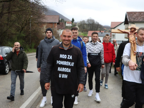 FOTO/VIDEO: Poruka mira stigla na Šćit: Josip Jelinić završio svoje hodočašće kroz BiH