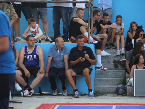 FOTO: Ekipa ''Makarska 3x3'' pobjednik 19. Streetball Rama 2021.