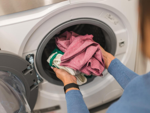 Jedna žlica ovoga može spasiti vaše rublje od propasti