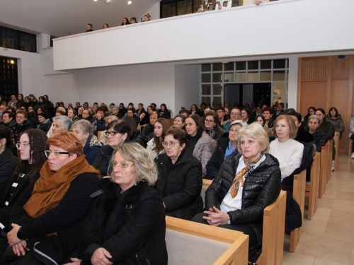 FOTO: Duhovna obnova u župi Rumboci