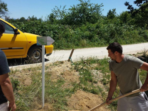 Postavljanje biciklističkih tabli u Rami