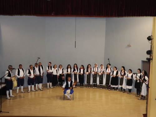 FOTO/VIDEO: 2. večer folklora u Prozoru - ''Običaje svoje zaboravit neću''