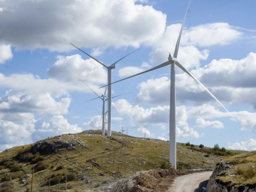 Tri aktivne vjetroelektrane u BiH proizvedu energije koliko i 150 malih hidroelektrana