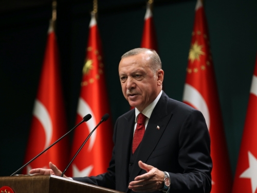 Erdogan: ''Turski narod je uz svoju azerbajdžansku braću''