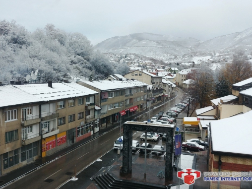 Oblačno i hladno s kišom, na planinama snijeg