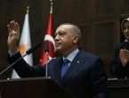 Erdogan kaže da vlada primirje, a Kurdi da se nastavlja tursko bombardiranje