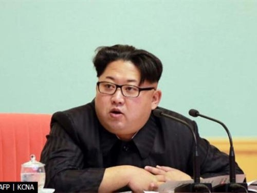 Kim Jong-Un napada 'zrelim tikvama'