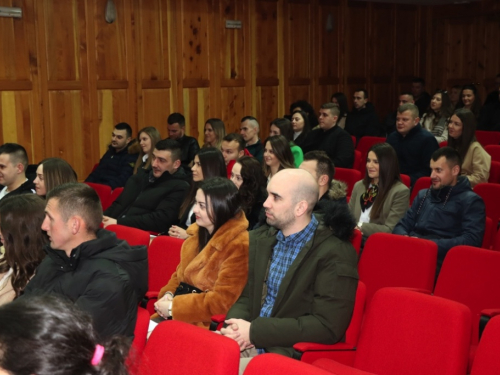 FOTO: Tečaj priprave za brak u župi Rama - Šćit