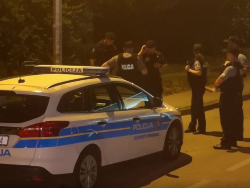 Zagreb: Ubio šestero ljudi, policija naoružana dugim cijevima traži ubojicu