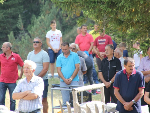 FOTO: Na Vran planini služena misa za poginule duvandžije