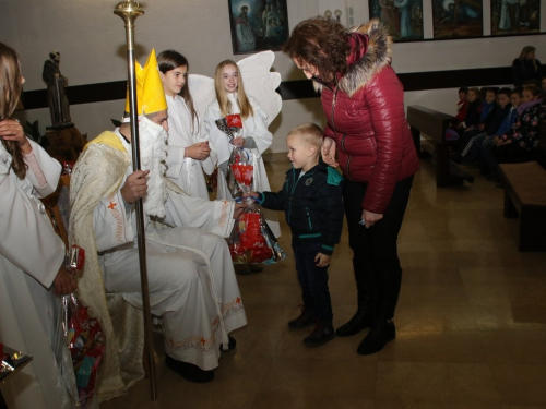 ​FOTO: Sv. Nikola s radošću dočekan u župi Rumboci