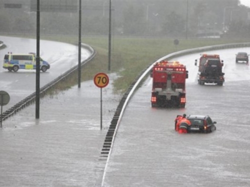 Najmanje 10 mrtvih u poplavama u Francuskoj i Njemačkoj