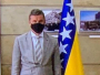Novalić hit na društvenim mrežama: Pogledajte kako je zakopčao sako