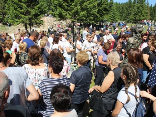 FOTO/VIDEO: Tisuće vjernika na Kedžari proslavilo Divin dan