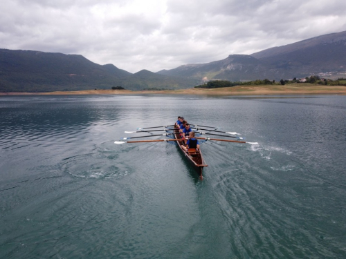 FOTO: Na Ramskom jezeru održana 8. veslačka regata