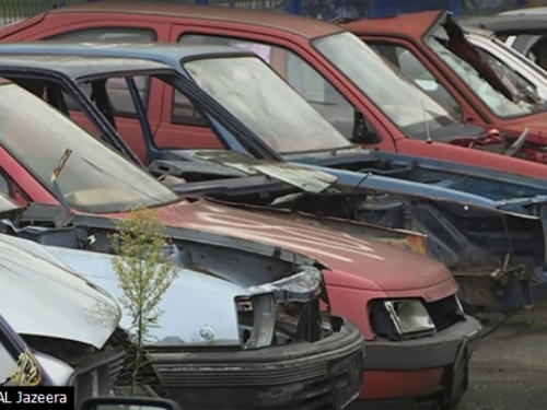 BiH gubi milijune na oduzetim automobilima koji propadaju u skladištima