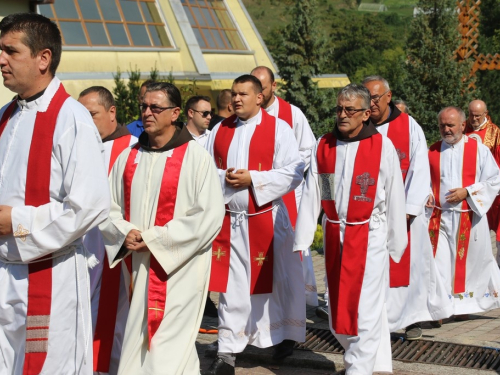 FOTO: Obilježena 27. obljetnica stradanja Hrvata na Uzdolu