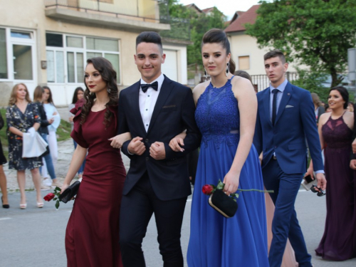 FOTO: Matura 2018. - Defile mladosti na ulicama Prozora