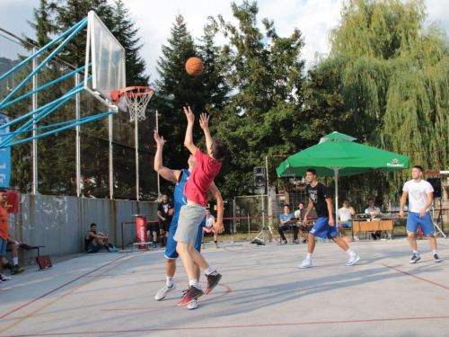 FOTO: Druga večer Streetball turnira u Prozoru