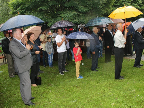 FOTO: Vanjska proslava sv. Ante u župi Gračac