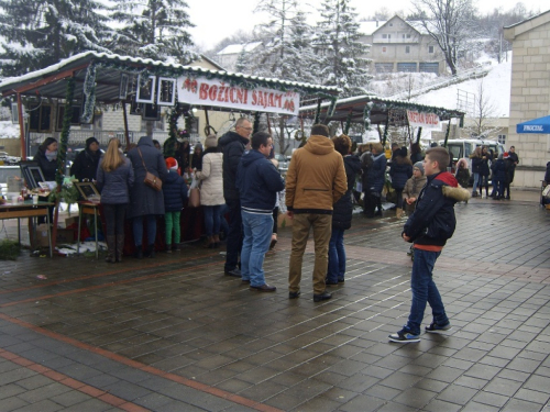 FOTO: Drugi ''Božićni sajam'' u Prozoru