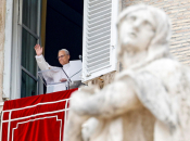 Papa: Čovječanstvo vapi za mirom