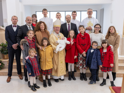 Kršteno 15. dijete u obitelji Stipanović