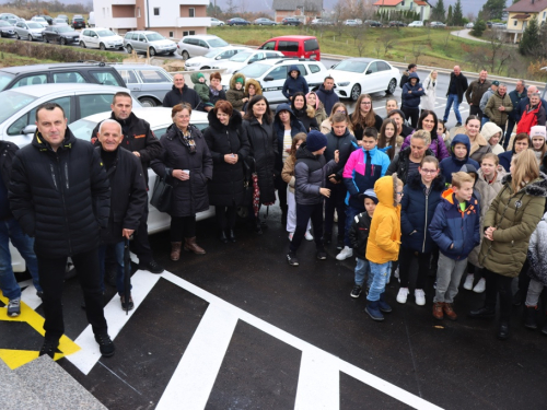 FOTO/VIDEO: Svečano otvoren prodajni centar Baković u Ripcima
