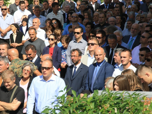 FOTO/VIDEO: Na Uzdolu obilježena 22. obljetnica stravičnog pokolja nad Hrvatima