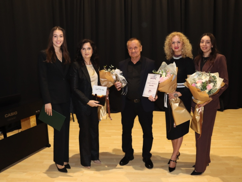 FOTO: Žarko Mađar u Prozoru predstavio svoj književni prvijenac