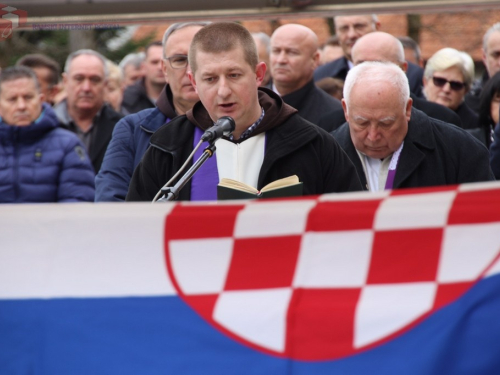 FOTO: Na Mirogoju sahranjen pukovnik Ante Pavlović