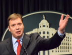 Izvanredni izbori u Srbiji, predviđa se pobjeda Vučića