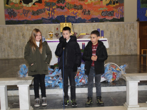 FOTO: Sv. Nikola i ove godine razveselio djecu u župi Rama-Šćit