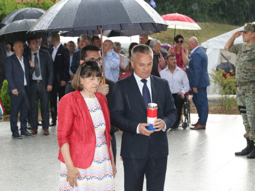 UZDOL: Otkriven spomenik poginulim braniteljima i obilježen Dan 3. bojne brigade Rama