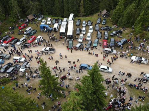 FOTO/VIDEO: Tisuće vjernika na Kedžari proslavilo Divin dan