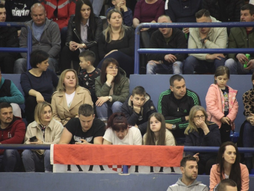 FOTO: Pogledajte atmosferu na tribinama na košarkaškom finalu između Rame i Čapljine