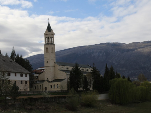 FOTO: Put križa kroz fratarski gaj na Šćitu