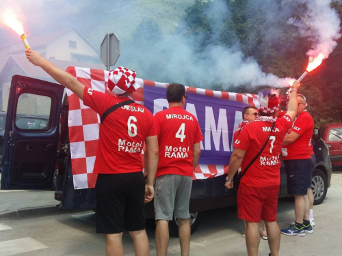 FOTO/VIDEO: Ramski navijači krenuli u Rusiju - Sretno!