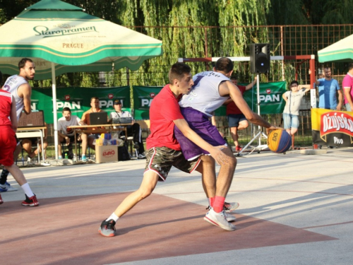 FOTO: ''General Vasilije Mitu'' iz Zagreba pobjednik 15. Streetball Rama